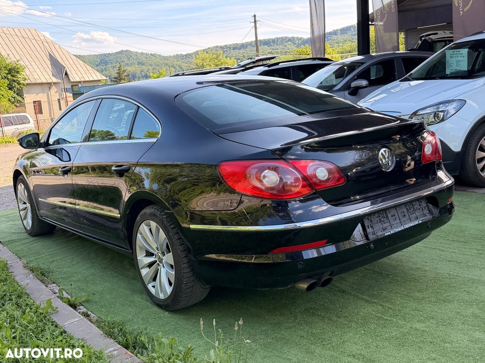 Volkswagen Passat CC - 11