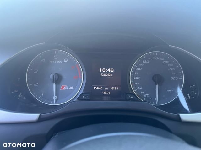 Audi S4 Avant S tronic - 10