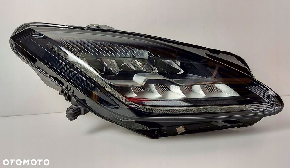 LAMPA PRAWA REFLEKTOR PRAWY FULL LED JAGUAR E PACE X540 17- J9C3-13W029-EC - 13
