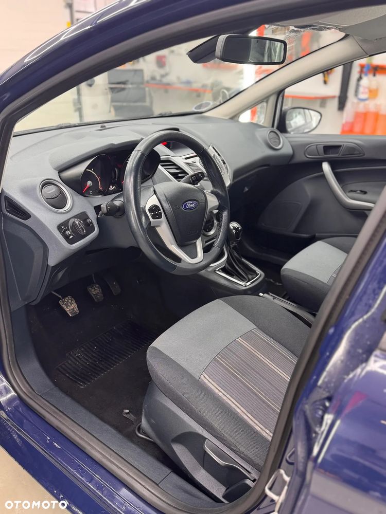 Ford Fiesta - 9