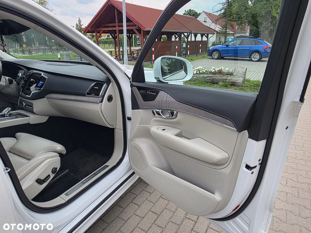 Volvo XC 90 B5 D AWD Inscription 7os - 22