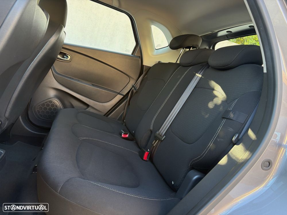 Renault Captur 0.9 TCE Exclusive - 19