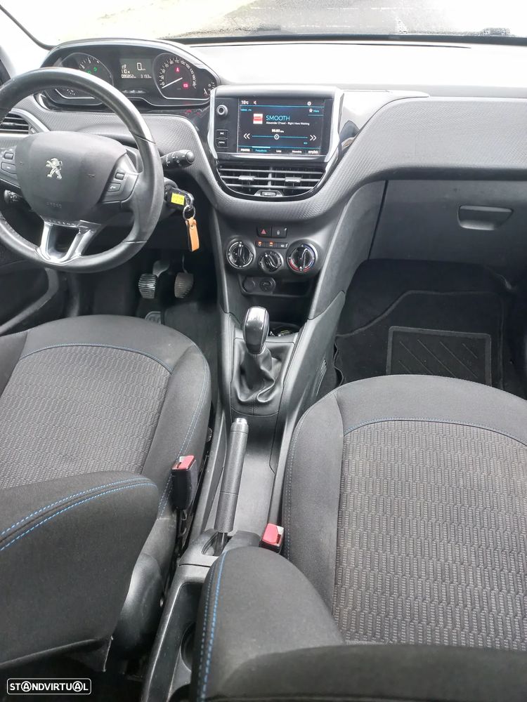 Peugeot 208 1.2 PureTech Active - 11