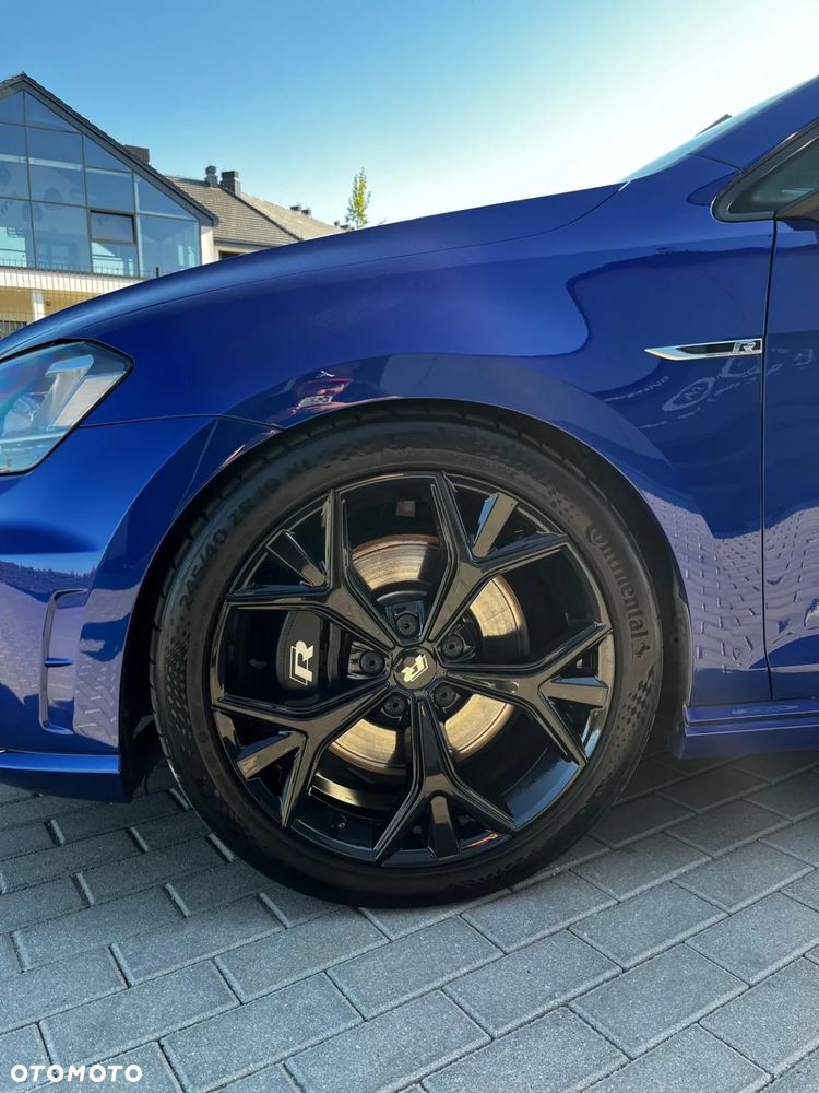 Volkswagen Golf - 16
