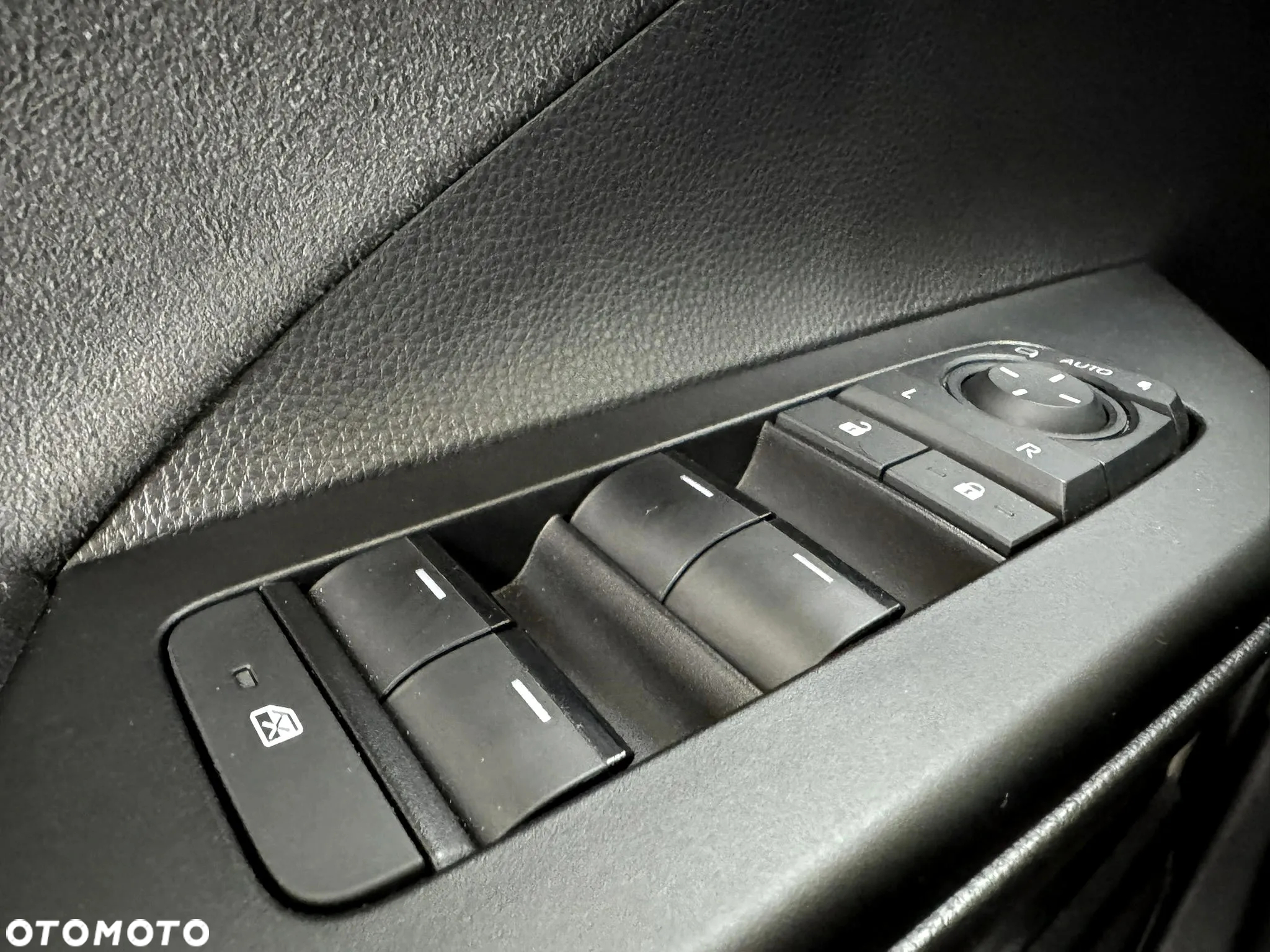 Toyota C-HR 2.0 Hybrid Dynamic Force Executive - 27