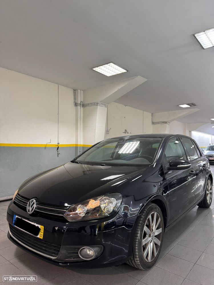 VW Golf 1.6 TDi DPF Highline - 5