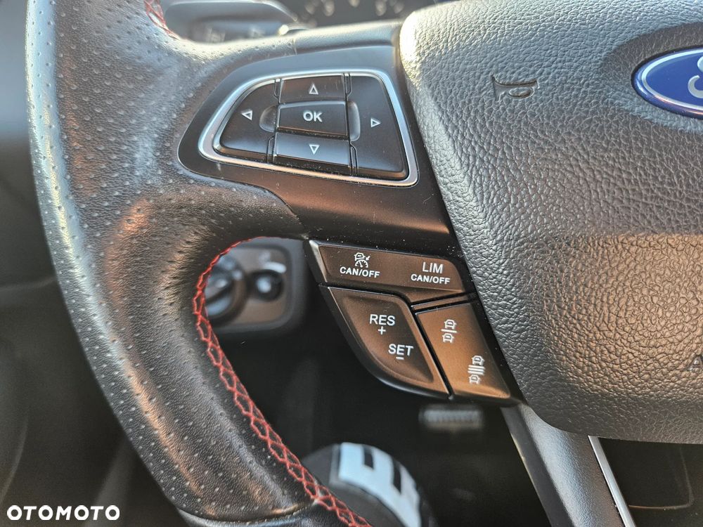 Ford Kuga 1.5 EcoBoost 2x4 ST-Line - 20