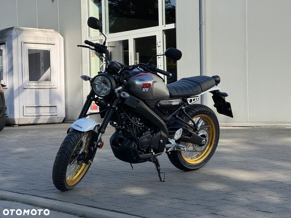 Yamaha XSR - 1