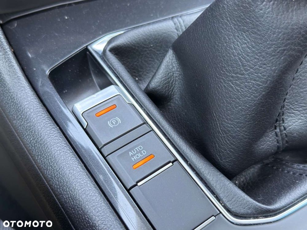 Volkswagen Tiguan - 23