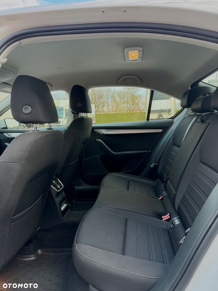 Skoda Octavia 1.6 TDI Ambition - 10