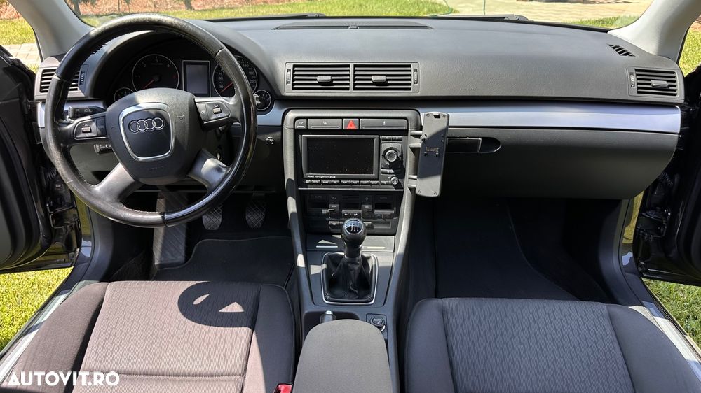 Audi A4 Limuzina - 4