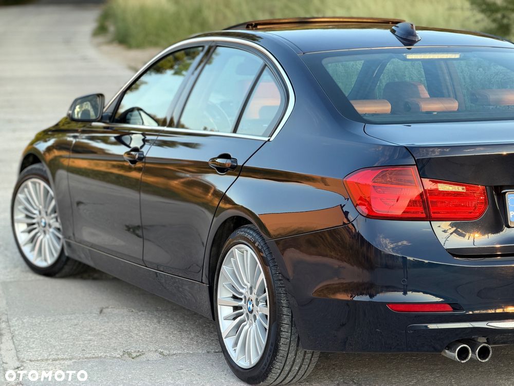 BMW Seria 3 328i Luxury Line - 19