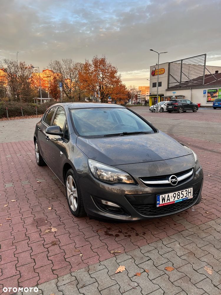 Opel Astra 1.4 T Enjoy - 4