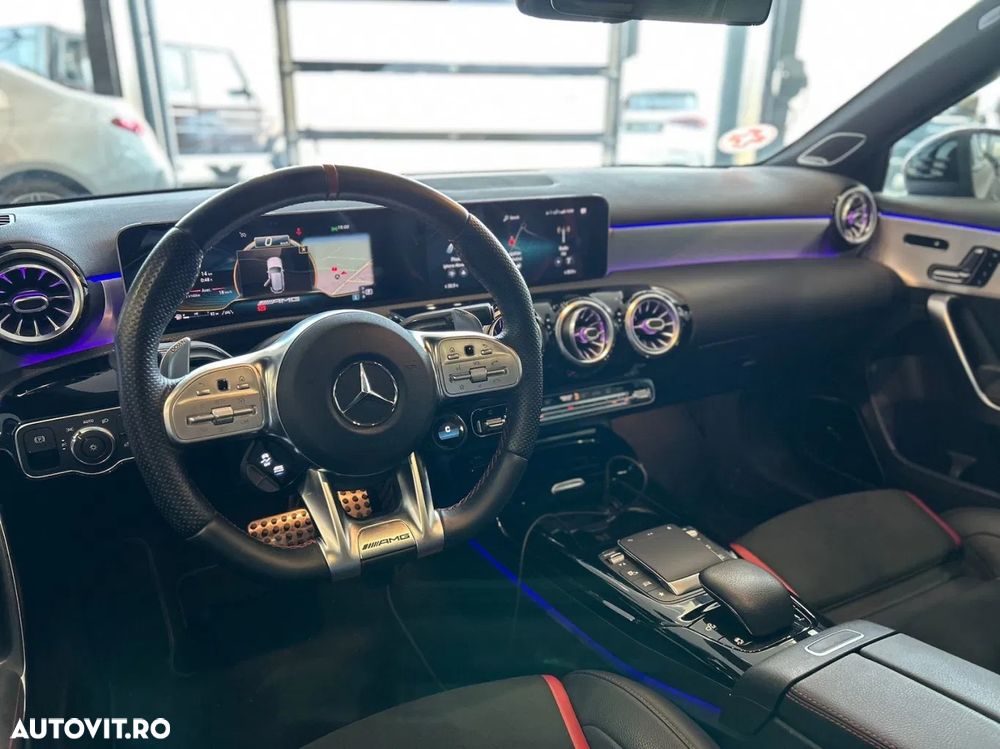 Mercedes-Benz A AMG 35 4MATIC+ Aut. - 11