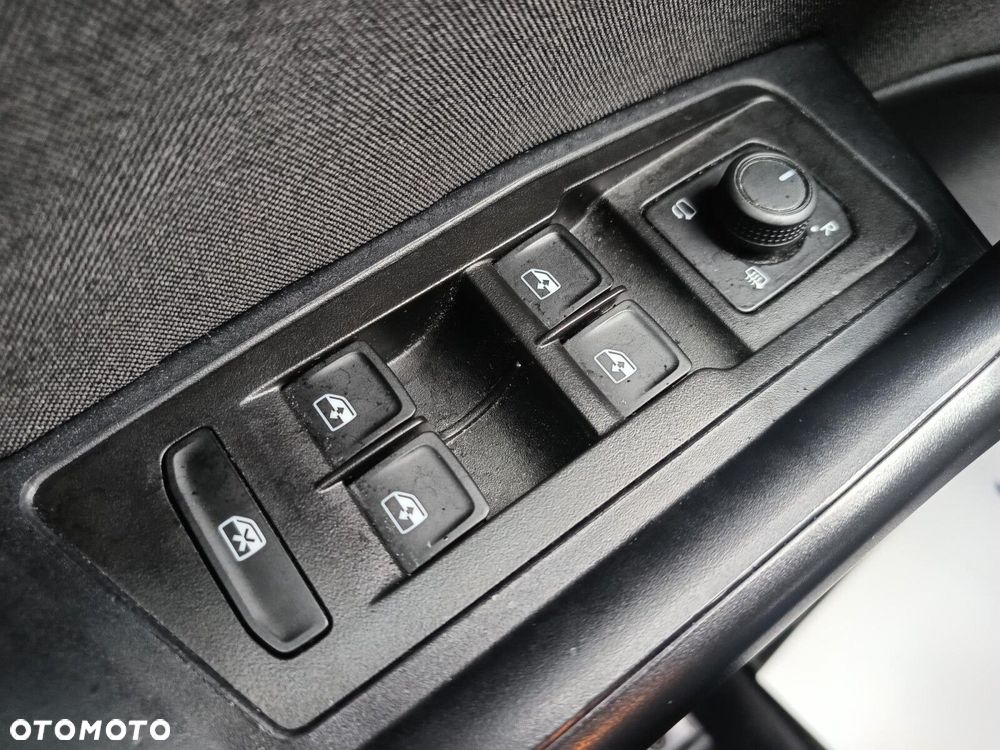 Volkswagen T-Roc 1.5 TSI Life DSG - 23