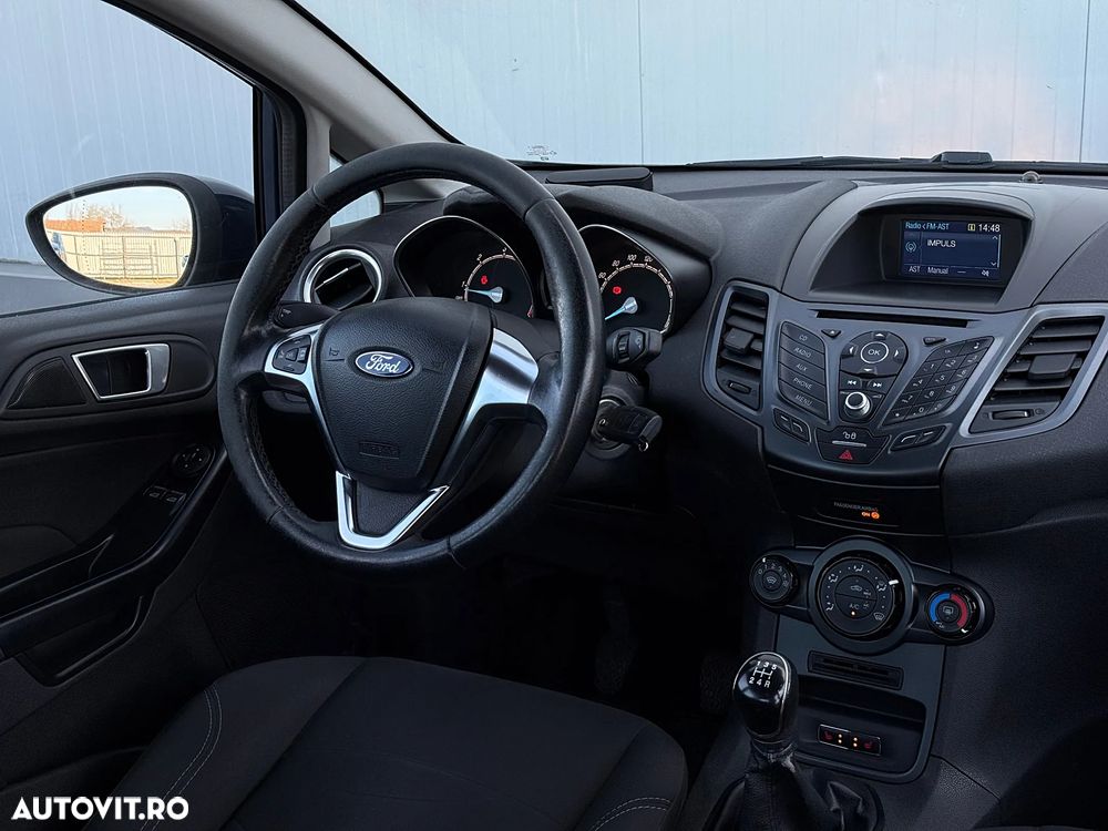 Ford Fiesta 1.5 TDCi Ambiente - 14