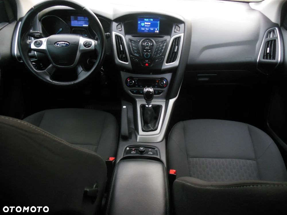 Ford Focus - 13