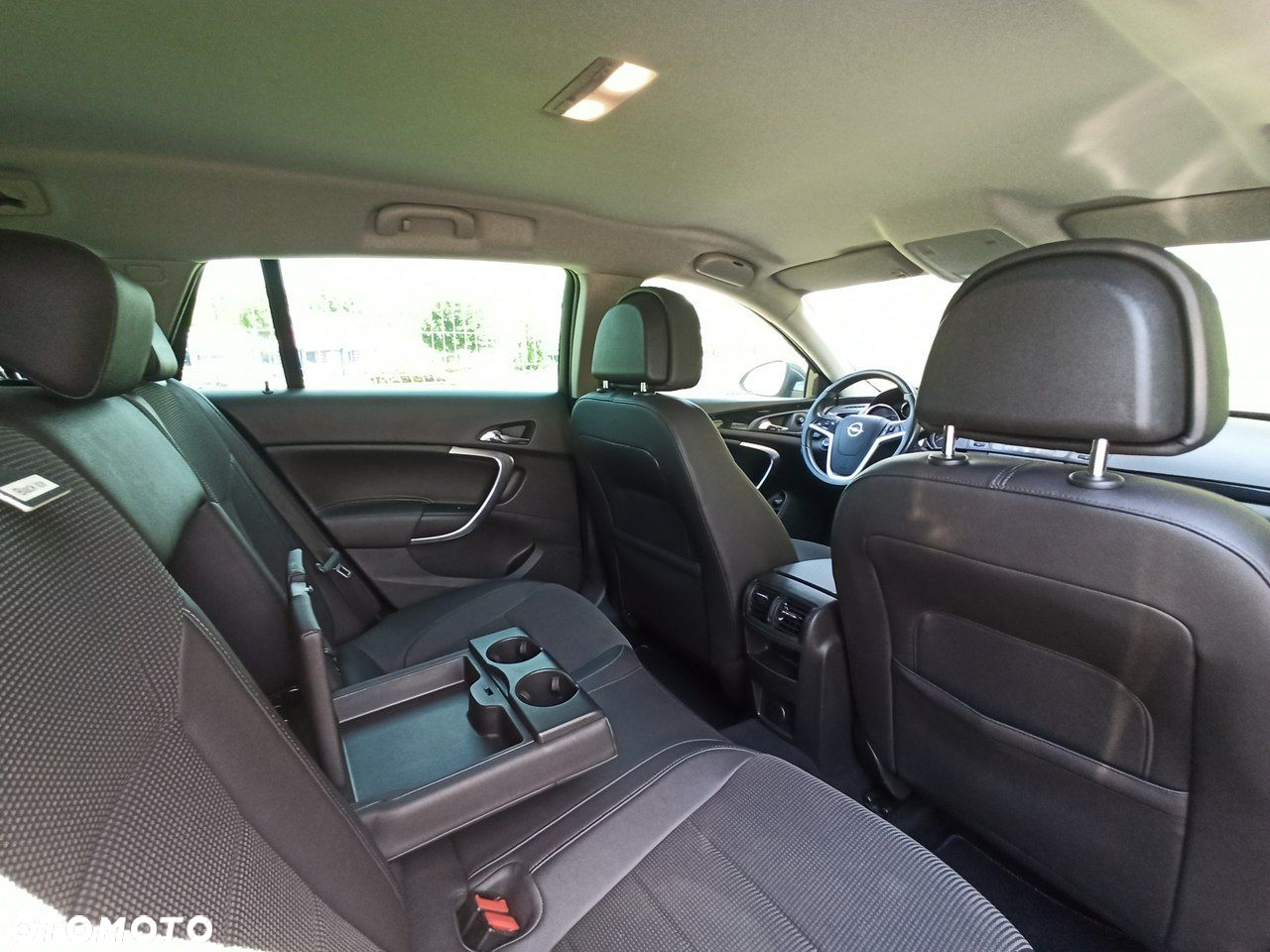 Opel Insignia - 11