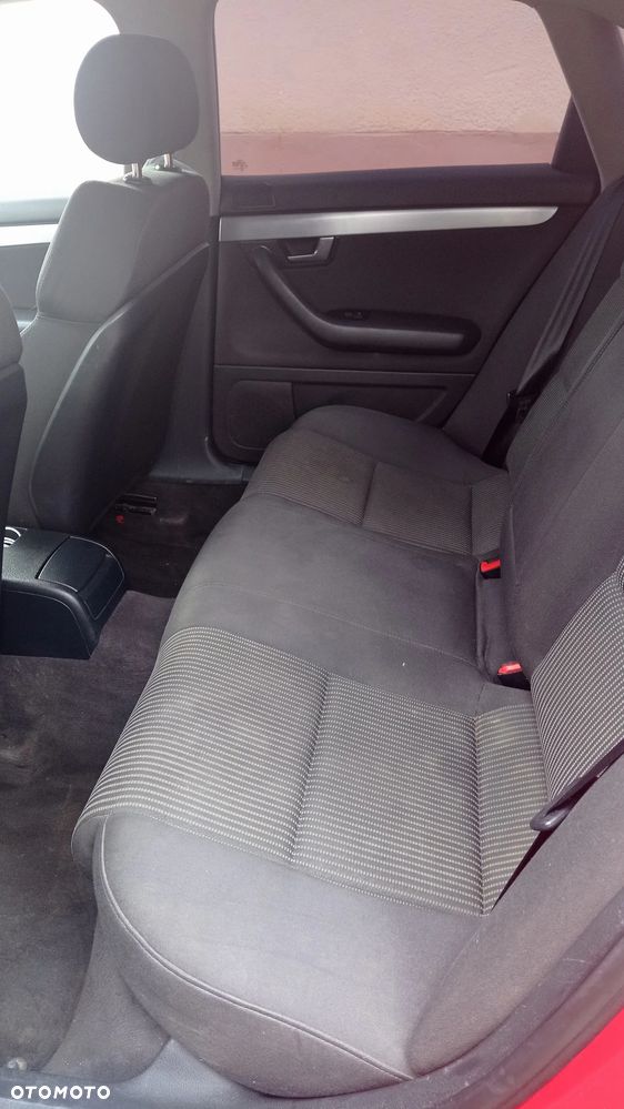 Audi A4 Limousine - 9