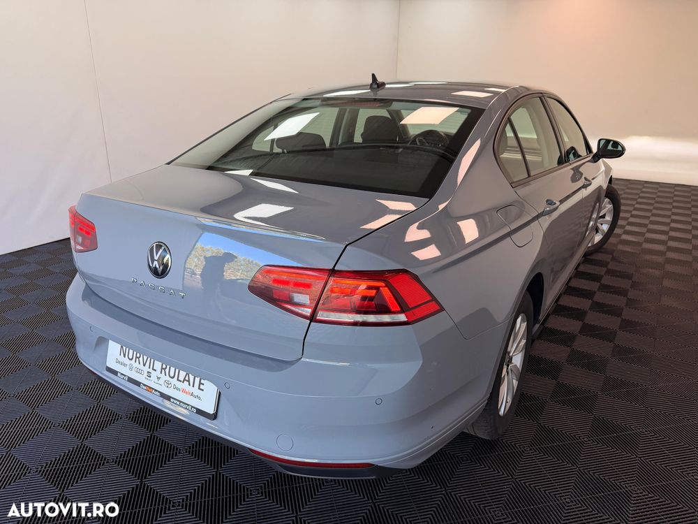 Volkswagen Passat 2.0 TDI DSG Comfortline - 20