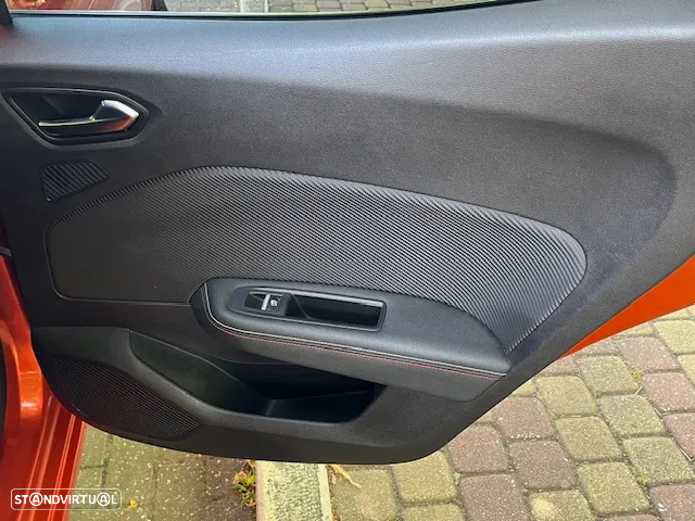 Renault Clio 1.0 TCe RS Line - 31