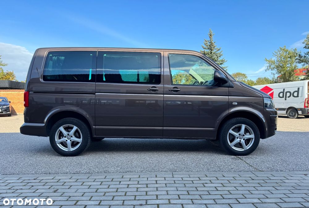 Volkswagen Caravelle - 4