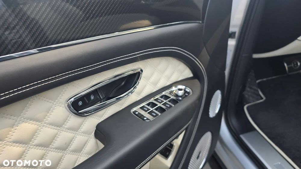 Bentley Bentayga - 30