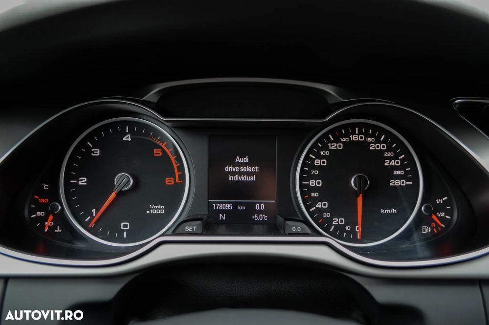 Audi A4 2.0 TDI DPF multitronic Attraction - 23