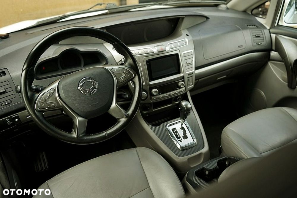 SsangYong/KGM Rodius - 27