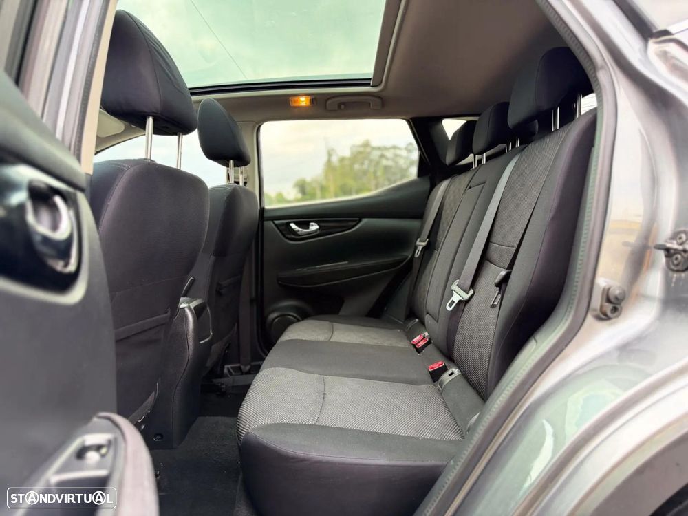 Nissan Qashqai 1.5 dCi Acenta Connect - 16