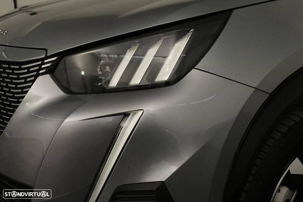 Peugeot e-2008 50 kWh GT - 6
