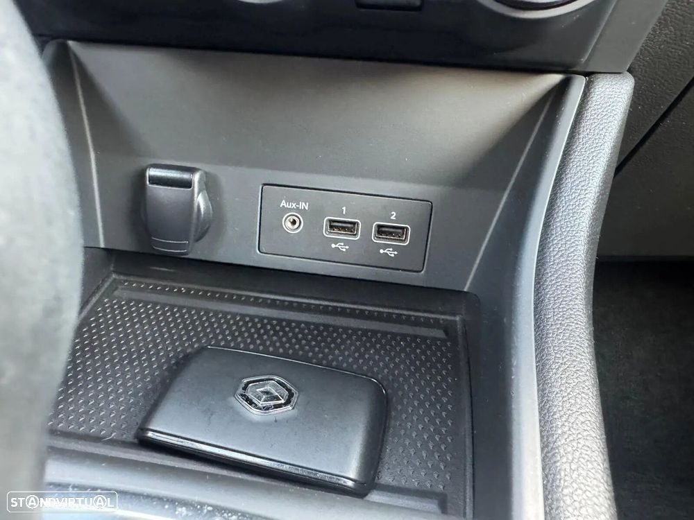 Renault Captur 1.6 E-Tech Plug-In Hybrid Techno - 28