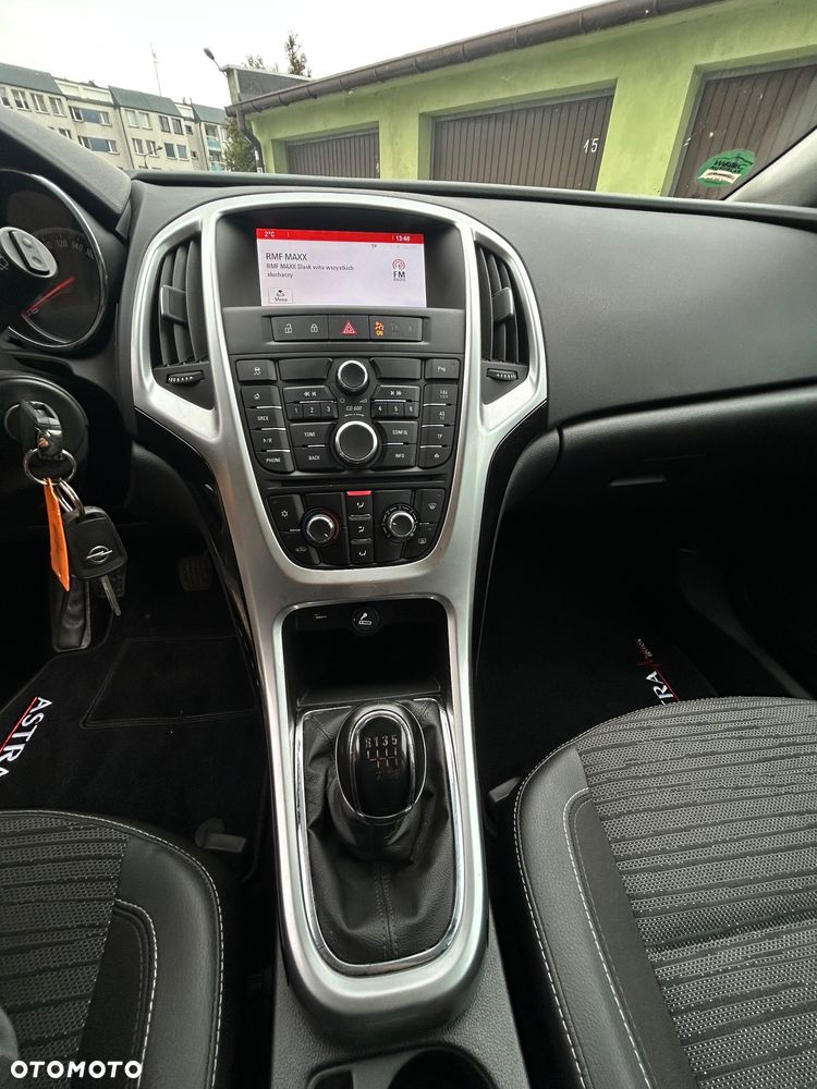 Opel Astra 1.4 Turbo Style - 29