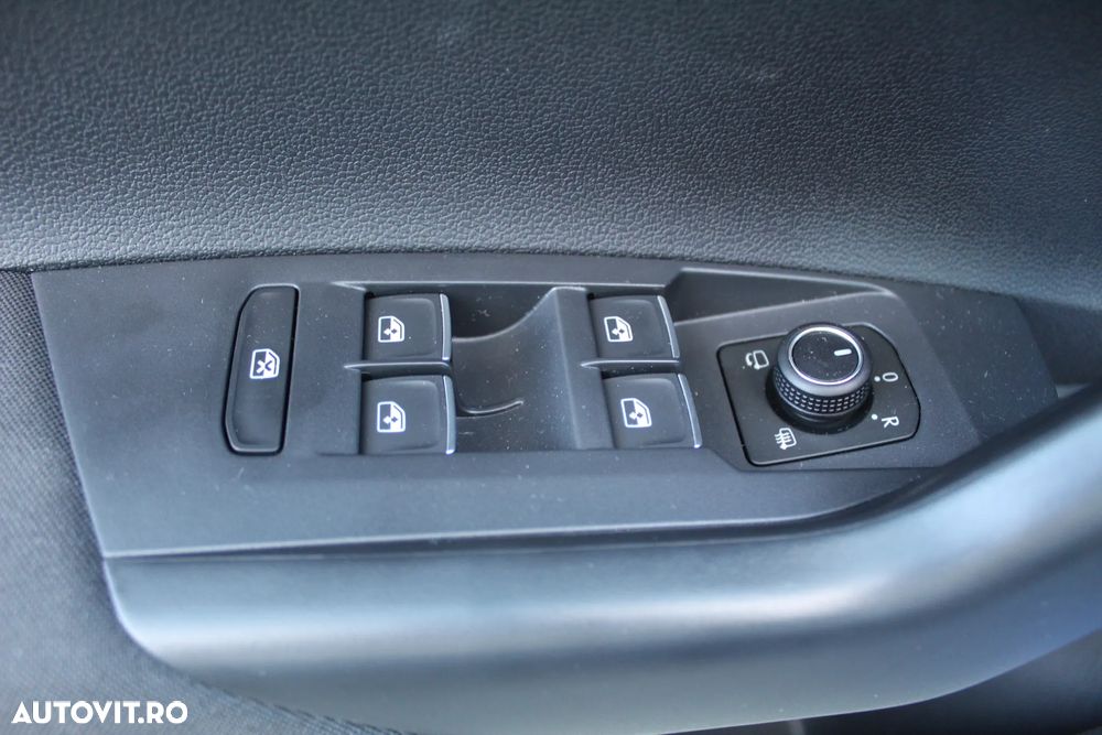 Volkswagen Taigo 1.0 TSI DSG R-Line - 15