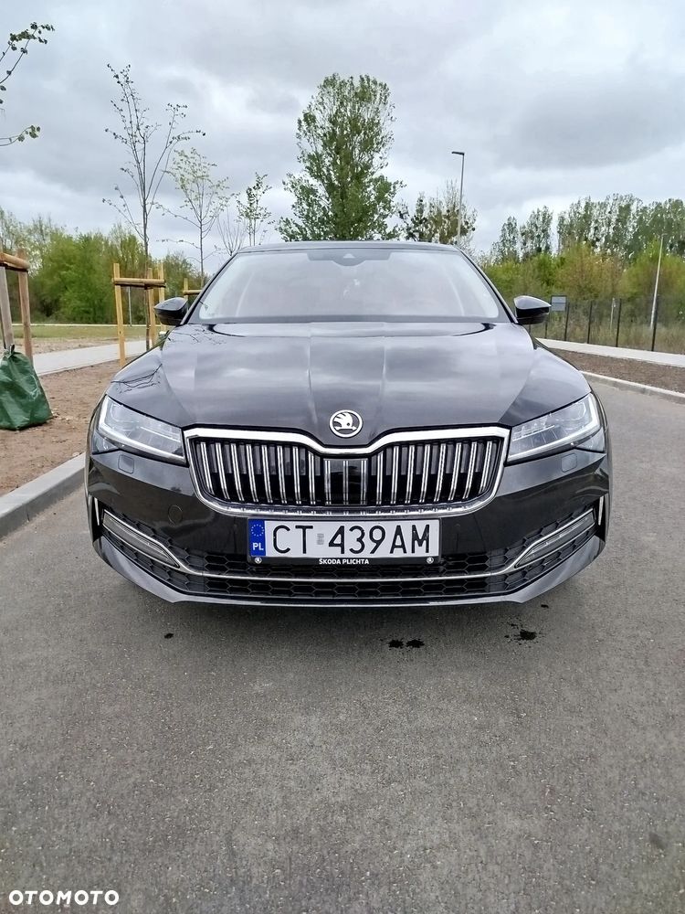 Skoda Superb 2.0 TDI SCR L&K DSG - 2