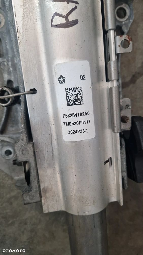 Kolumna kierownicza Ram 1500 V 5.7 hemi P68254102AB - 2