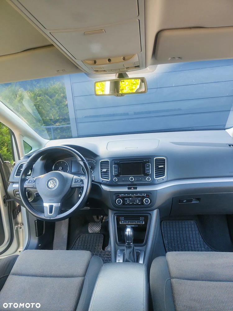 Volkswagen Sharan 2.0 TDI Highline DSG - 25