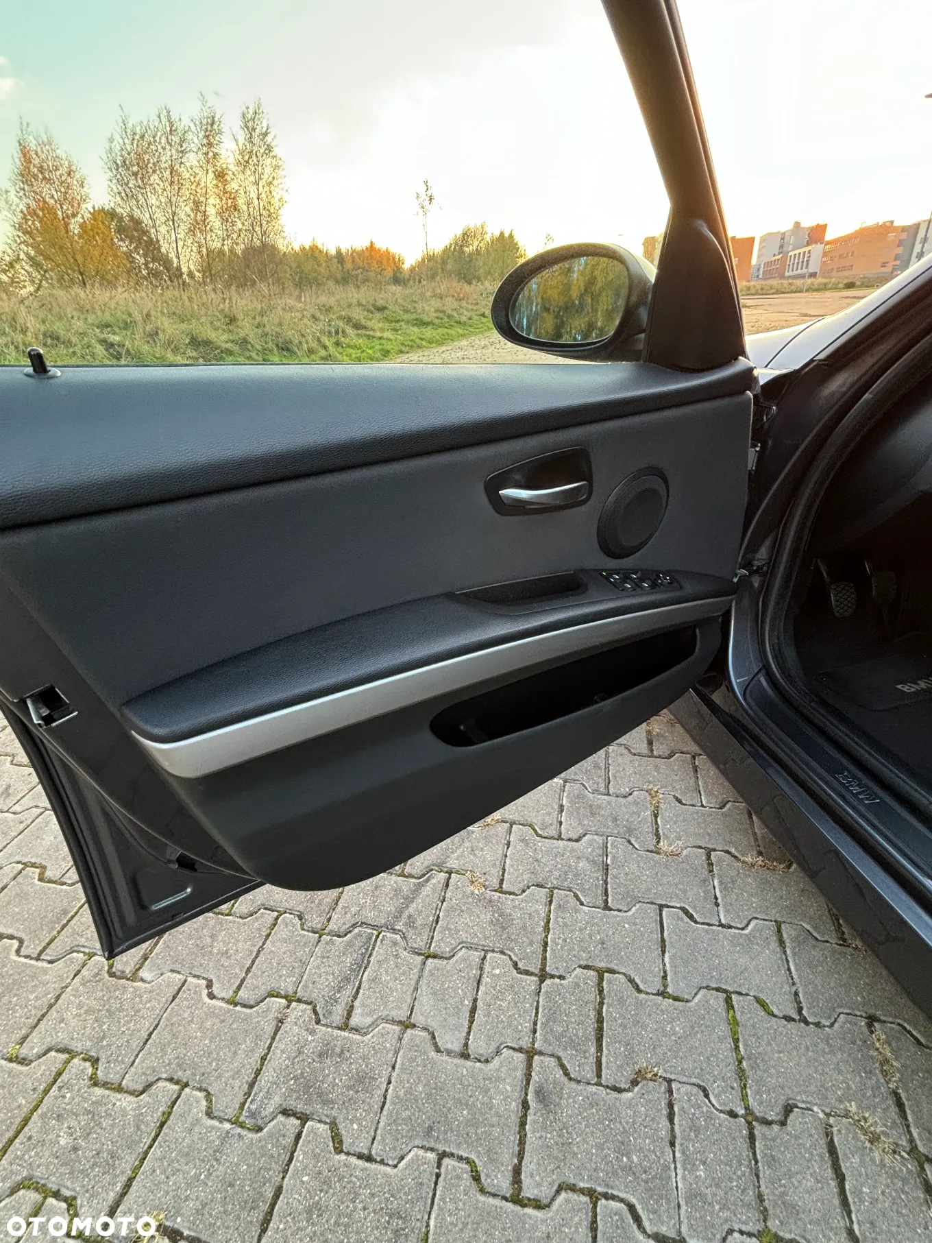 BMW Seria 3 318d - 16