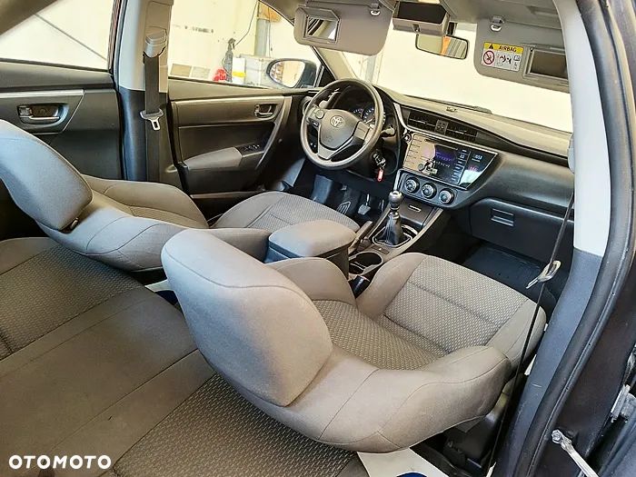 Toyota Corolla - 41