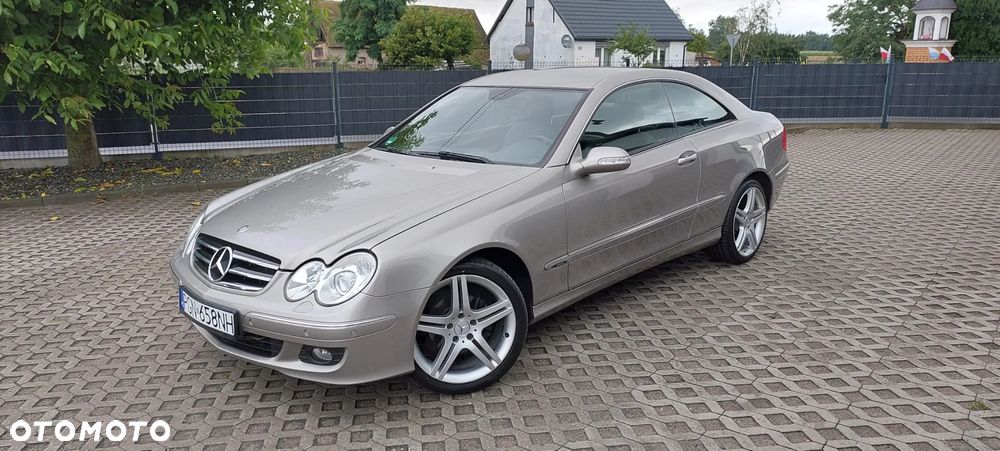 Mercedes-Benz CLK - 39