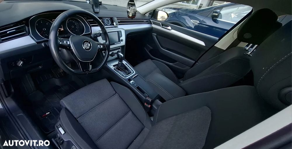 Volkswagen Passat Variant 2.0 BiTDI 4Mot DSG Highline - 8