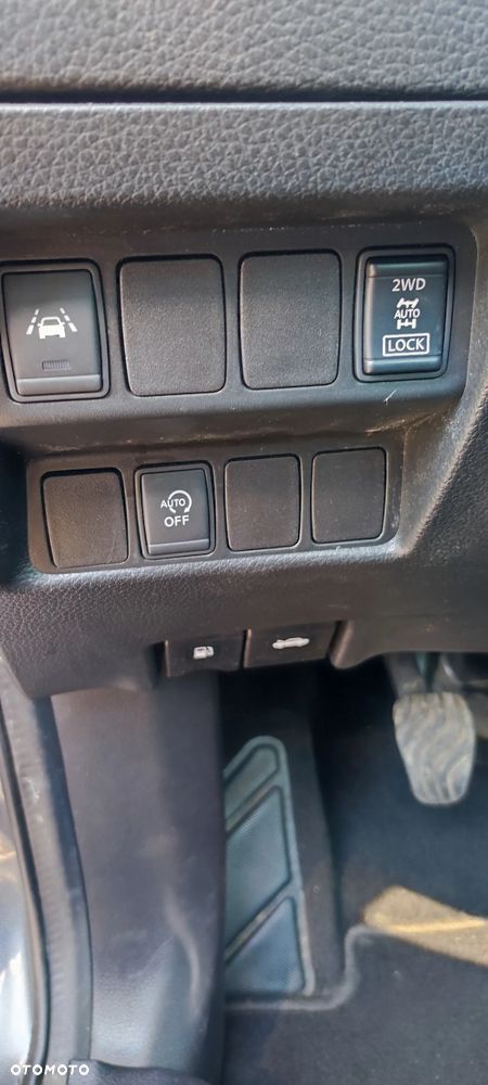 Nissan Qashqai 1.6 dCi 4 x 4 DPF Start/Stop tekna - 10