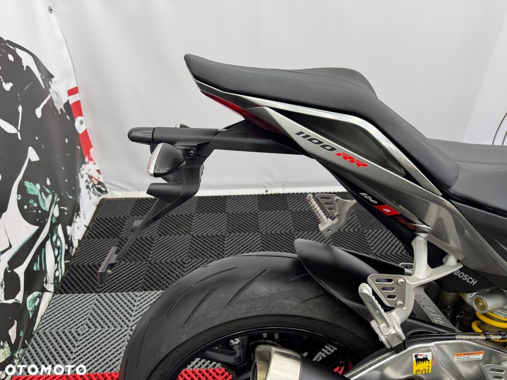 Aprilia Tuono - 32