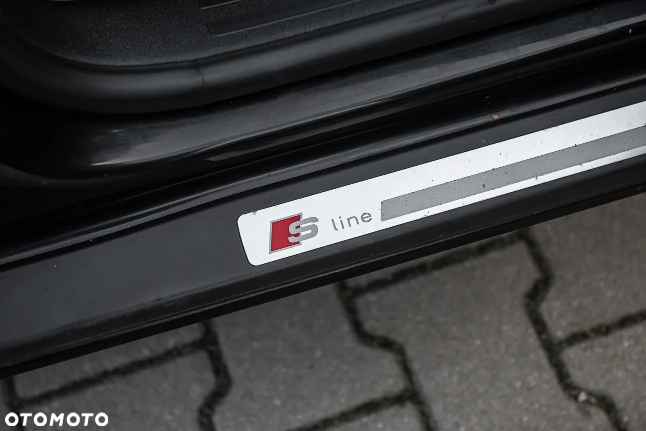 Audi A3 2.0 TFSI Sportback quattro S tronic S line Sportpaket - 31