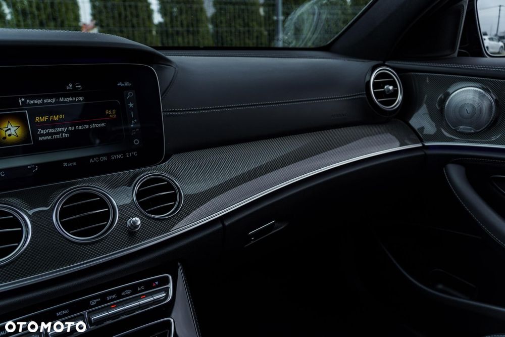 Mercedes-Benz Klasa E AMG 63 S 4-Matic+ - 33