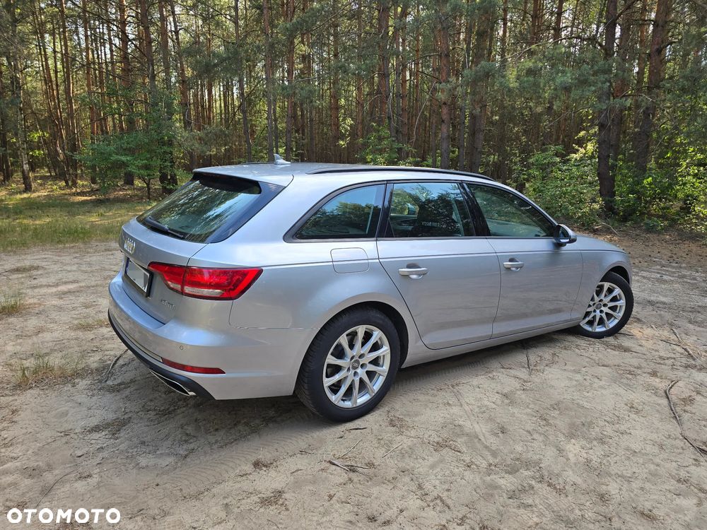 Audi A4 Avant 40 TFSI - 14