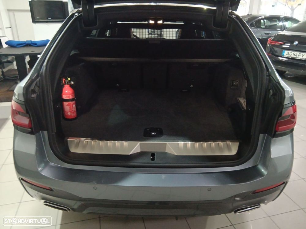 BMW 520 e Pack M - 27