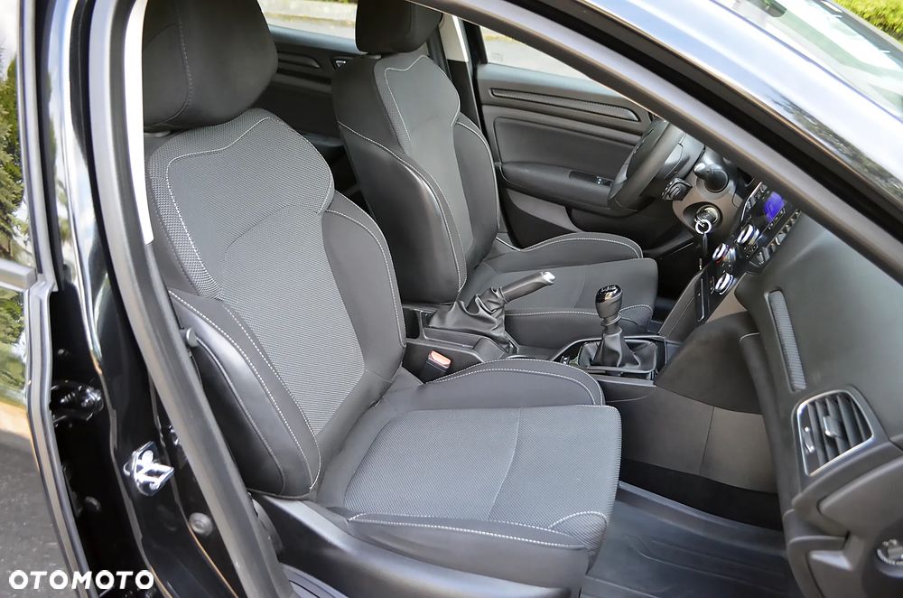 Renault Megane 1.6 SCe Business - 15