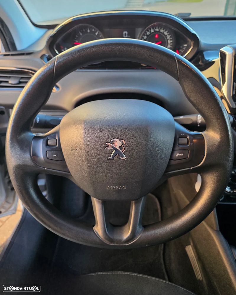 Peugeot 208 1.4 HDi Allure - 9
