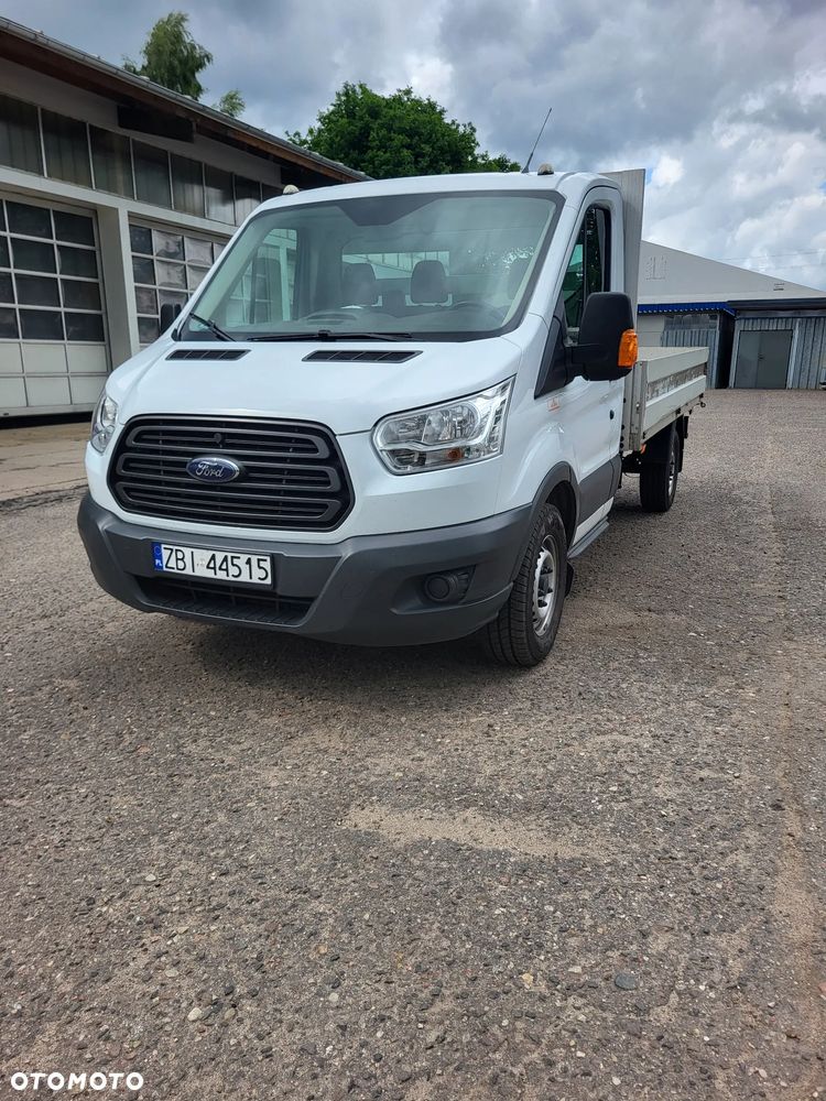 Ford Transit - 1